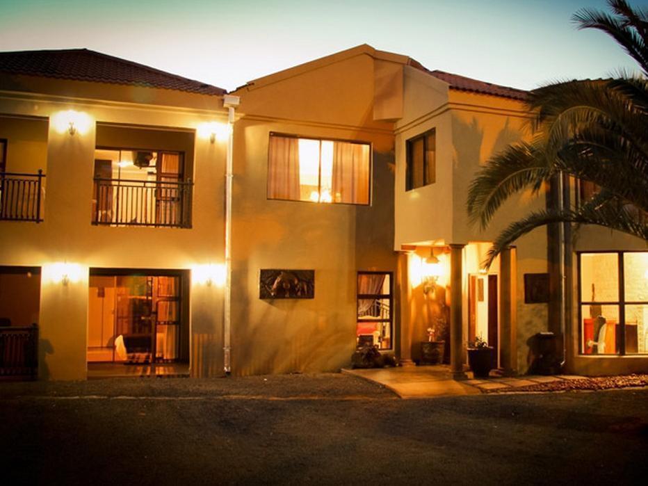 African Sands Guesthouse Load Shedding Free Bloemfontein Esterno foto